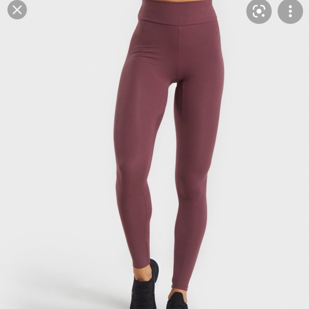 Gymshark Solo leggings! Size small berry red